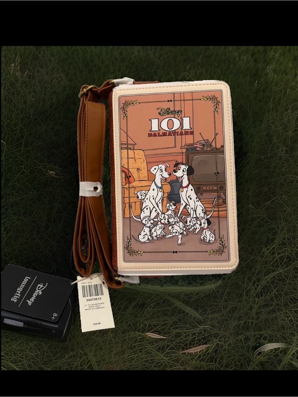 NEW Loungefly Disney 101 DALMATIANS Dogs Puppies Figural Book Crossbody Bag